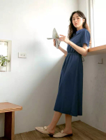 OBSTYLE 高含棉翻領收腰綁帶傘襬短袖洋裝《DA8483》