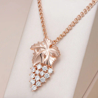 Kalung Daun Maple, Ketibaan Baru Musim Luruh, Rantai Klavikel Mewah Mewah Panjang, Emas Ungu Rusia,