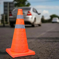 45Cm Foldable Safety Traffic Cone With Warning Light/Retractable Folding Road Cone Orange Reflective