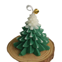 【AMI HOME】手工製作聖誕樹天然香薰精油蠟燭(松樹造型 可愛 療癒 香氛)