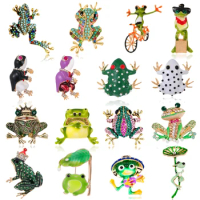 Shiny rhinestone frog brooch Retro fashion animal pins Cute vivid punk men women accessories Jewelry gifts for everyday parties