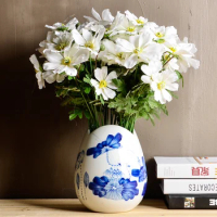 Jingdezhen Ceramic Hand-painted Blue And White Porcelain Vase Small Flower Vase chinese porcelain vase
