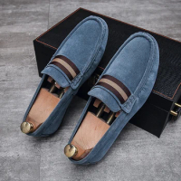 New Men Loafers Breathable Men Sneakers Casual shoes Men's flats Driving Shoes Soft Moccasins Boat Shoes