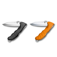【VICTORINOX 瑞士維氏】瑞士刀 Hunter Pro 黑 / 橘(0.9411.M3 / 0.9411.M9)