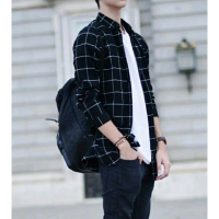 Kemeja Flanel Pria Motif Kotak Lengan Panjang Kualitas Distro Slimfit Casual  Hitam  Garis