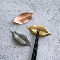 【SALUS】日本製 葉子筷架-銅色(餐具 廚具 不鏽鋼 日本餐具 下午茶 茶具 烘焙 甜點 咖啡 咖啡器具)
