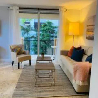 住宿 Cozy 1 bedroom unit located in a Condo Hotel in the heart of Coconut Grove Free Parking 椰林 邁阿密