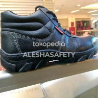 Sepatu Safty Shoes RED PARKER type S183