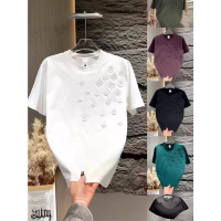 เสื้อยืดแขนสั้นพิมพ์ลายแฟชั่นลำลองสำหรับฤดูร้อนปี 2025 สไตล์ใหม่ คอกลม เหมาะกับวัยรุ่น สีพื้น ดีไซน์