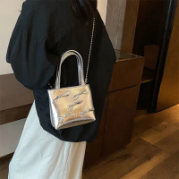 【MoonDy】小包包 手提包 斜背包 銀色包包 小方包 葛雷系 可愛包包 蝴蝶結包包 韓國包包 小女生