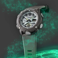 【CASIO 卡西歐】G-SHOCK 綠色光芒 霧面灰 時尚雙顯腕錶 禮物推薦 畢業禮物(GA-2000HD-8A)