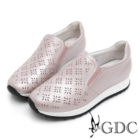 GDC-真皮簍空雕花舒適百搭素色厚底休閒鞋-粉色
