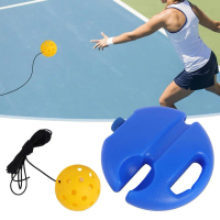Pelatih pickleball dengan papan asas 40 lubang dan bola pickleball, alat latihan pickleball C1N6