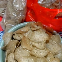 Kerupuk Ikan Asli Mentahan  Kering Gurih Renyah Lezat