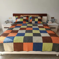 Plaid Cotton Hand Quilted Bedspread on the Bed with Shams Patchwork Quilt Blanket in Bedroom Coverlets Cubrecam Bed Cover Colcha