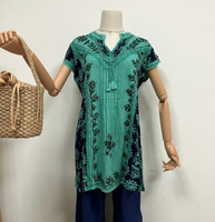 泰國style || 特殊剪裁 刺繡傘狀V領短袖純棉上衣 || 藍綠色