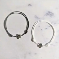 Gelang Satin Gelang Couple Elegan Nyaman Bentuk Bintang Putih Tali Hitam Putih Hitam