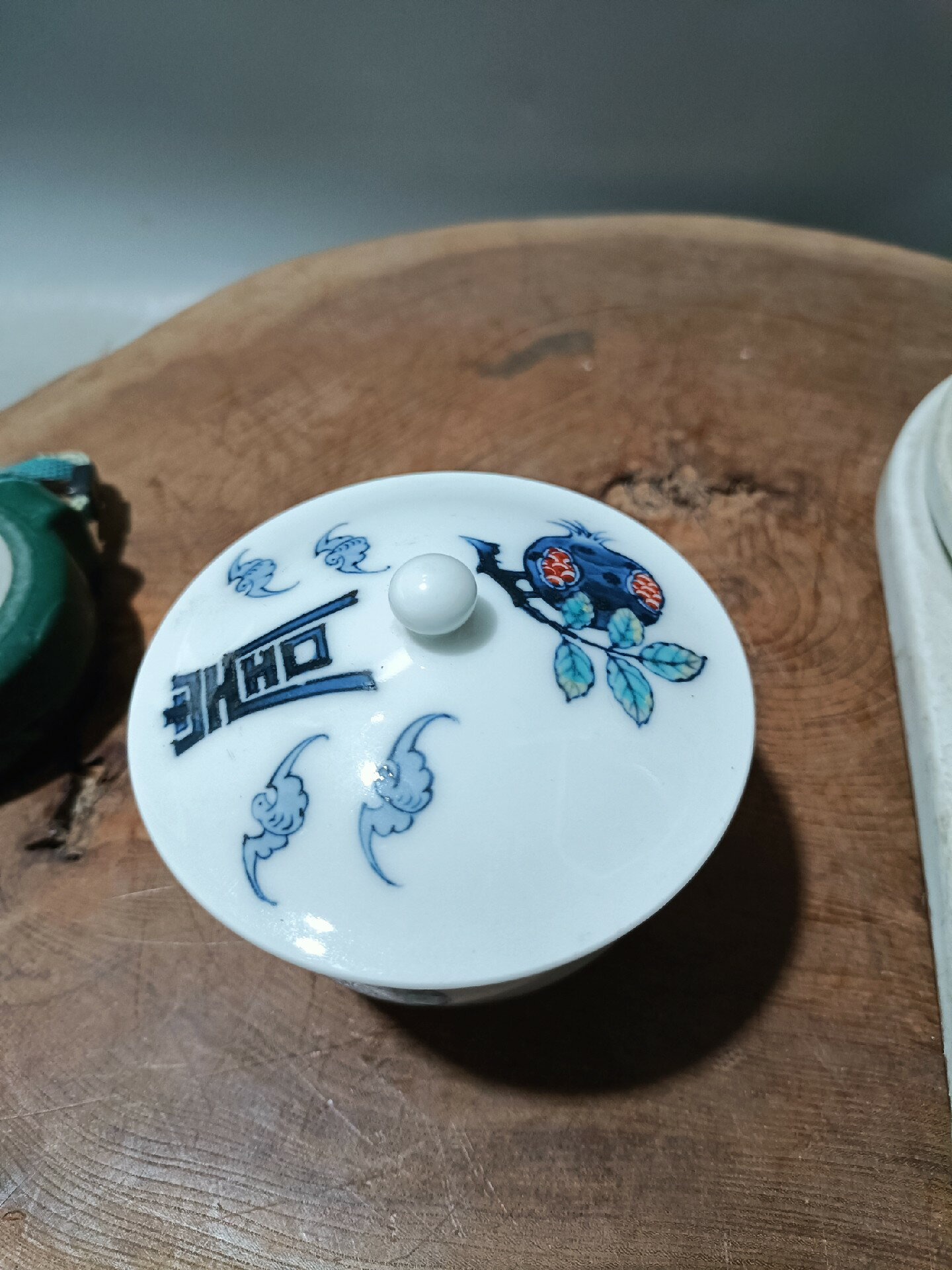 小皿　盃　トレー　筆洗　中国骨董　茶杯　鯉　水辺　銘 小皿 盃 トレー 筆洗 中国骨董 茶杯 鯉 水辺 銘 小皿 盃 トレー 筆洗