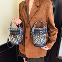 Fashionable 2025 New Style Handheld Bucket Bag, Fortune Cylinder Shoulder Bag, Crossbody Fortune Buc