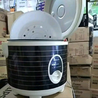Rice Cooker Penanak Nasi Miyako Magic Com Miyako