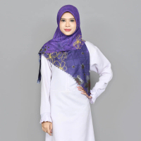 Gamita Scarf Hijab Motif Bali Kamboja Ungu Segi Empat Voal