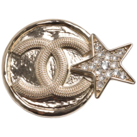 【CHANEL 香奈兒】經典圓形雙C LOGO水鑽星星造型胸針(金色ABB504-OR)