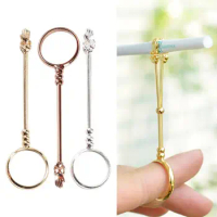 Small Hand Cigarette Ring Clip Adjustable Metal Smok Ring Holder Protect Your Finger Cigarettes Finger Clip Women
