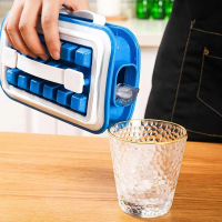 Cetakan Es Batu Ice Cube Maker Tray Storage - TW-160 Kotak Silicone