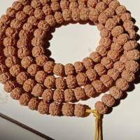 kalung terapi Rudraksha elektro magnetic