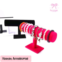Display Pajangan Perhiasan Emas, Gelang, Dan Jam Susun 1