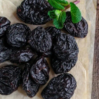 PRUNES 250gr ,DRIED PRUNES 250gr ORIGINAL!!