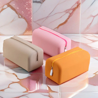 กระเป๋าใส่อุปกรณ์อาบน้ำสำหรับเดินทาง ซิลิโคน สีแดงสุดชิค ความจุมาก ที่เก็บเครื่องสำอาง ปิดซิป กระจก