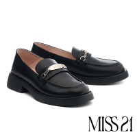 厚底鞋  MISS 21 質感金屬鍊條純色全真皮樂福厚底鞋－黑