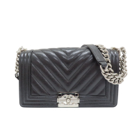 CHANEL 香奈兒 黑色 荔枝山型紋牛皮 Boy 25 肩背包 A67086 【二手名牌BRAND OFF】