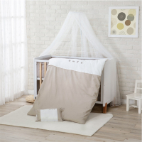 酷咕鴨 KUKU PLUS嬰兒床+床墊+寢具組+蚊帳(淺茶/灰米/雲藍)