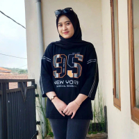 Women's Oversized Top with 7/8 Sleeves, Number 95 Motif / Sporty T-Shirt
