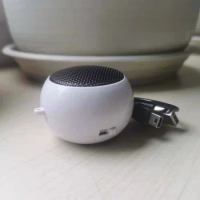 High Quality Mini Retractable Bluetooth Speaker High Volume Small Steel Suitable for Outdoor Camping Trips