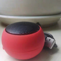 High Quality Mini Retractable Bluetooth Speaker 3D Stereo Surround Sound Column Suitable for Outdoor Sports