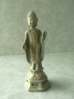 日本回流銅器佛像擺飾銅器，純銅的，尺寸高11.7公分直徑4.