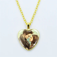 Twilight Movie Necklace Vampire Bella Edward Jacob Renesmee Figure Character Glass Gem Heart Pendant Necklace Jewelry Gift