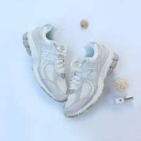 ⭐限時9倍點數回饋⭐【毒】少量現貨 NEW BALANCE 2002R 復古運動鞋 奶油白 M2002RAA