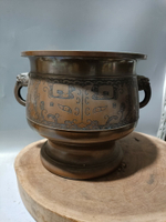 日本回流銅器古董精品昭和早期饕鬄紋銅火缽銅爐，手工塹刻，威猛