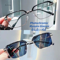 2024 Photochromic Myopia Glasses Finished Flat Color Change Myopia Glasses Metal Eyeglass Frame Blue Light Resistant Glasses