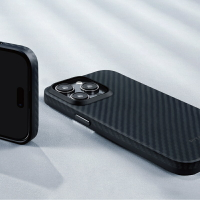 【滿額現折$330 最高3000點回饋】     【PITAKA】iPhone15 Pro 航太纖維磁吸軍規手機殼黑灰款【三井3C】