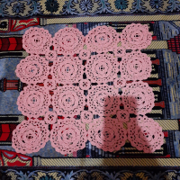 Taplak Meja Rajut 40x40 cm Benang Katun Segi Empat Coral