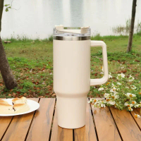 900ml 1200ml 304 Stainless Steel Handheld Thermos Insulated Vacuum Tumbler Double Drink Hot or Cold
