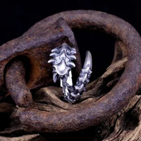 Europe and America Highlighting Men's Charm Retro Silver Color Phantom Beast Strange Freak Designs Alien Centipede Ring Niche