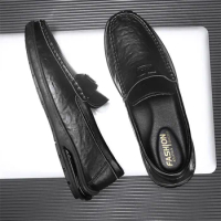 Boat Shoes Fashion Slip-On Shoes Breathable Classics Daily Man Loafers Casual Leather Shoes
