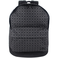 ISSEY MIYAKE 三宅一生 BAOBAO 黑色壓印方格後背包