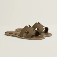Hermes Oran sandal in leather